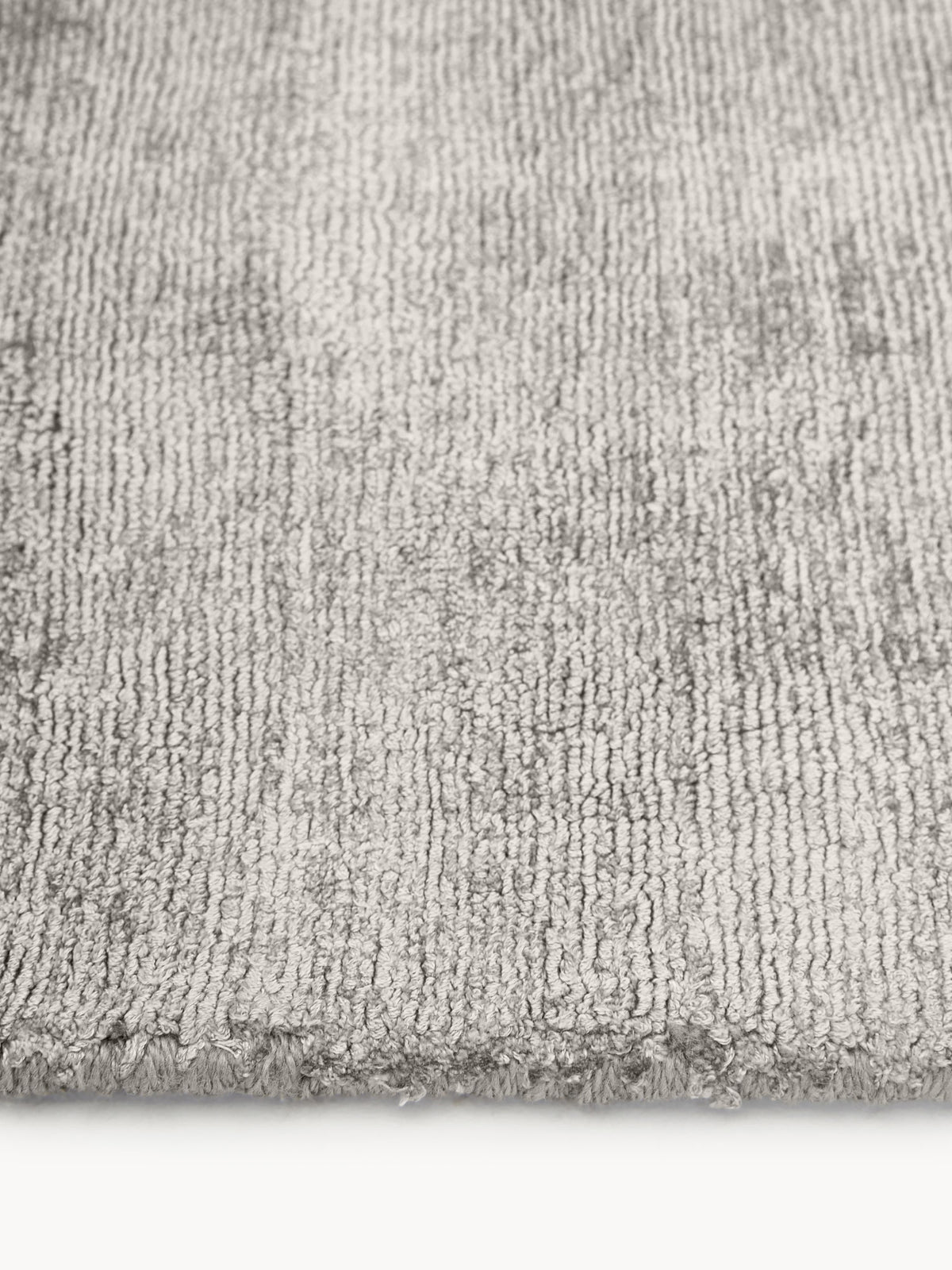Jane Rug in Viscose, Hand-Woven