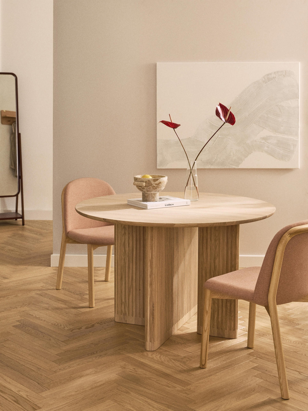 Jolka Round Dining Table Made of Oak, Ø 120 cm