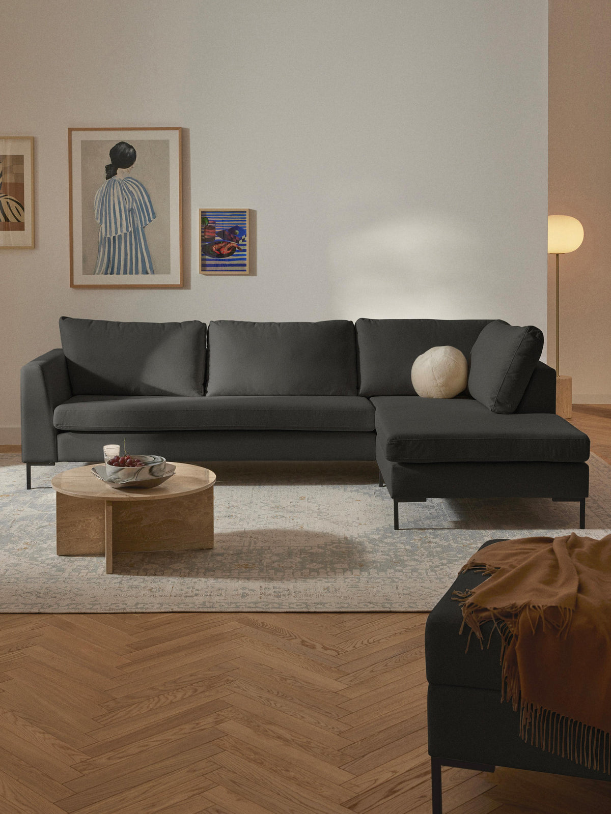 Luna Corner Settee