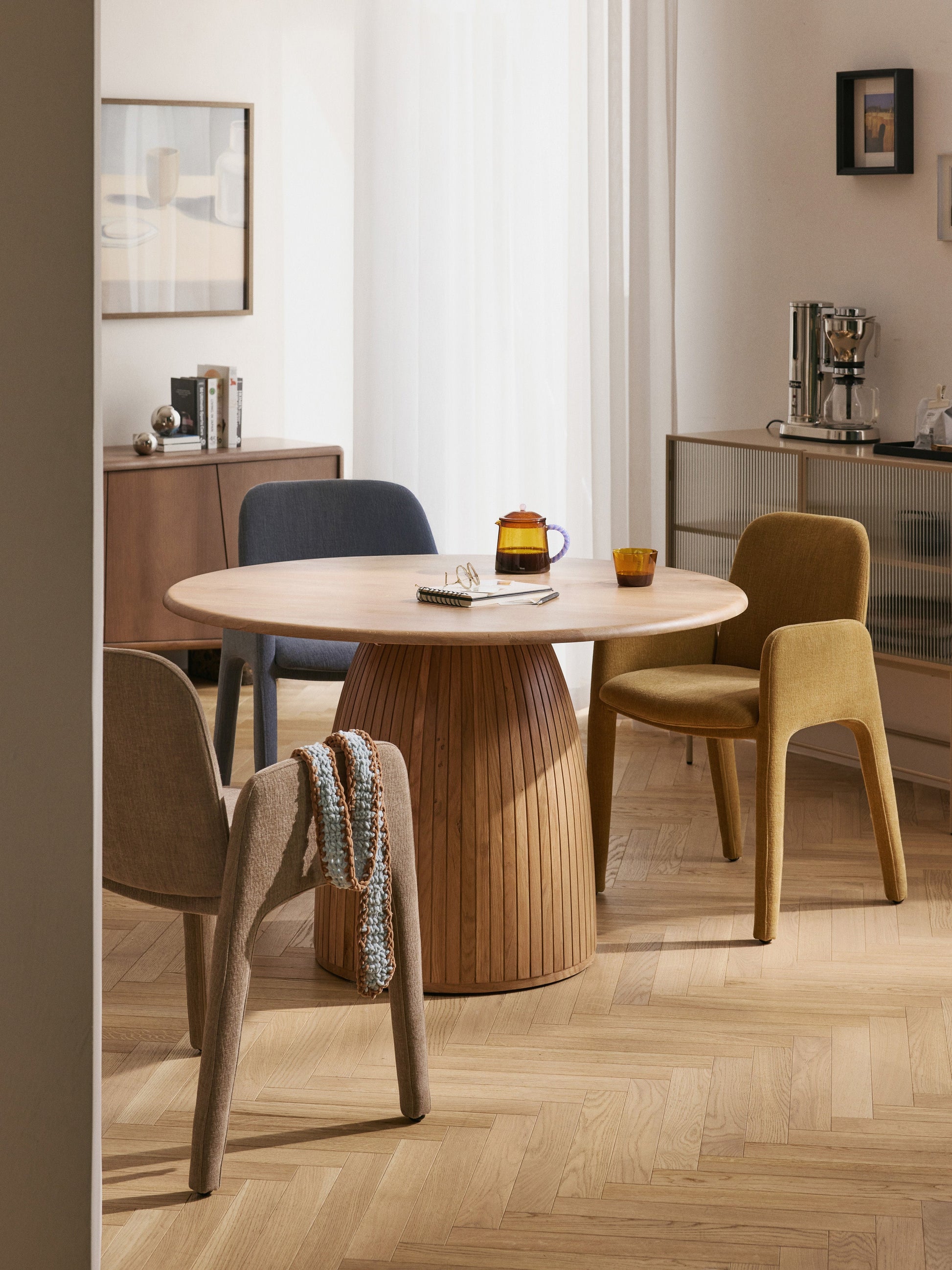 Nelly Dining Table, Round, with Fluted Texture, in Various Sizes